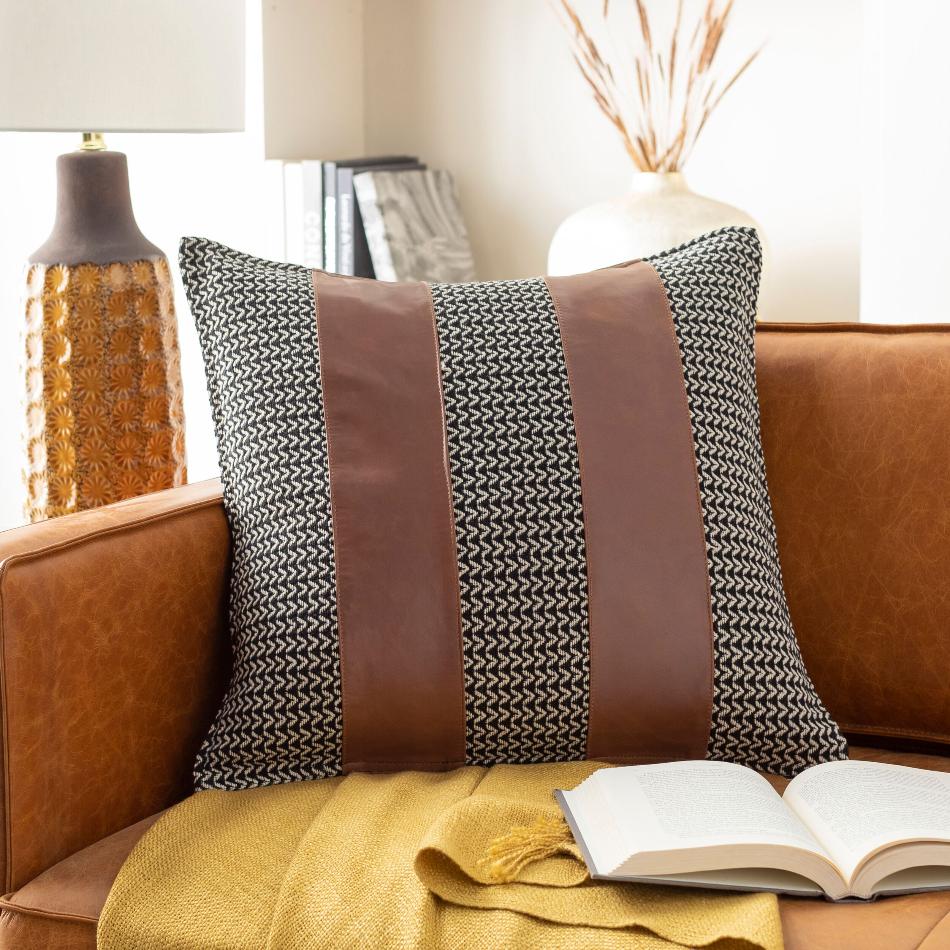 Felippe Pillow