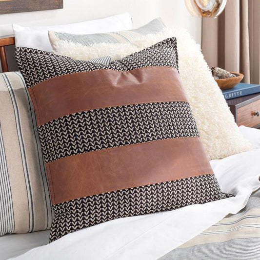 Felippe Pillow